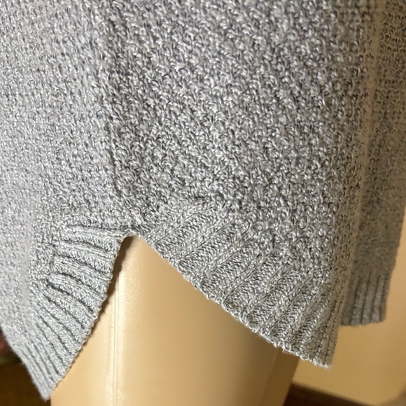 Pink Clover Light Gray Women's Crew Neck Sweater - Picture 3 of 6